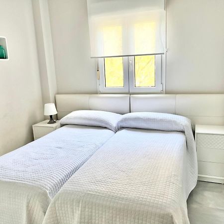Mi Capricho 3-5 Beachfront- Apartment With Sea Views In Costa Del Sol Sitio de Calahonda Exteriör bild