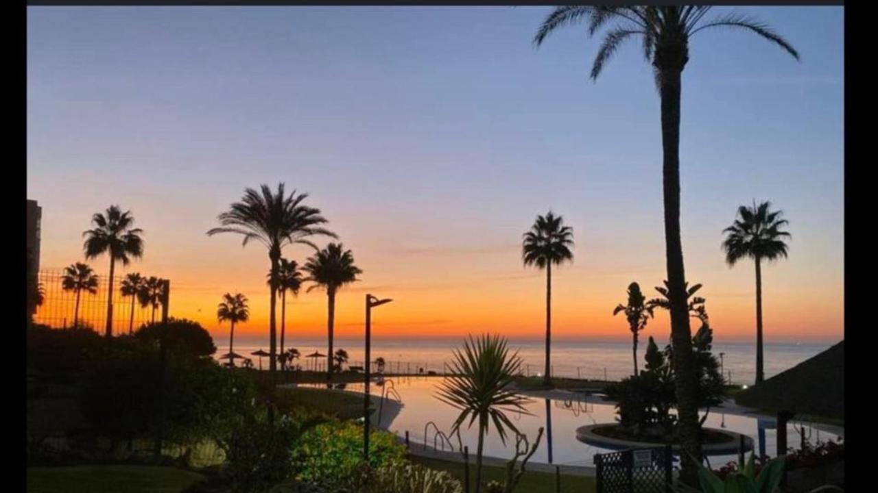 Mi Capricho 3-5 Beachfront- Apartment With Sea Views In Costa Del Sol Sitio de Calahonda Exteriör bild