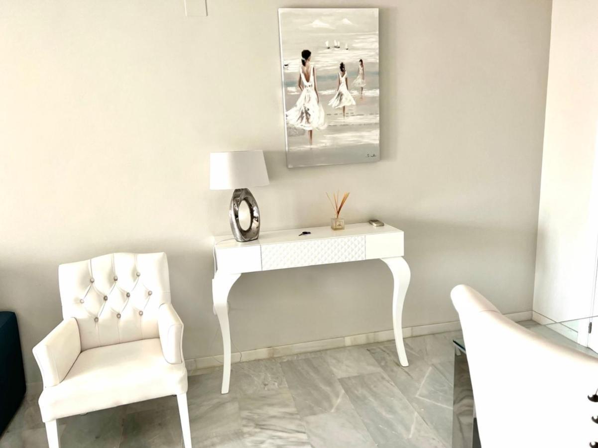 Mi Capricho 3-5 Beachfront- Apartment With Sea Views In Costa Del Sol Sitio de Calahonda Exteriör bild